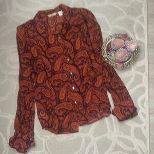 🌷EDDIE BAUER🌷Wine paisley silk crepe button front long sleeve blouse